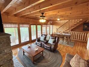 Smart TV, fireplace, DVD player, offices