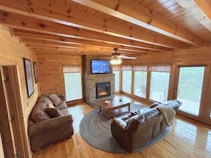 Smart TV, fireplace, DVD player, offices