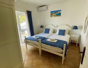 1 chambre, coffres-forts dans les chambres, accès Internet