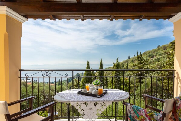 Villa | 3 bedrooms, WiFi - Villa Evie in Nisaki (Corfu)