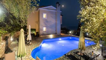 Villa | 3 bedrooms, WiFi