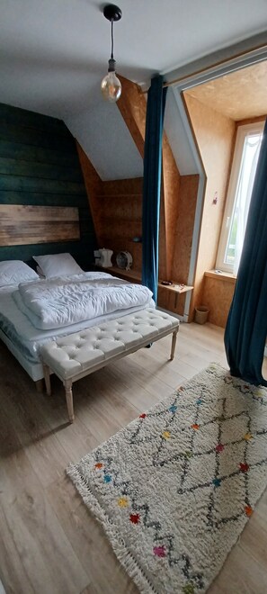 4 chambres, accès au Wi-Fi (inclus)