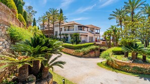 Exterior - Cubo's Mountain Bayview Luxury Villa / views / free wifi / gym (Málaga)