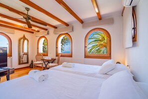 5 bedrooms, iron/ironing board, free WiFi, bed sheets