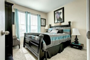4 bedrooms, desk, iron/ironing board, free WiFi