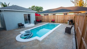 Pool - Brand New, Modern Style 1 BED 1 BATH Cottage, [Gated Compound]. (Nassau)