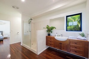 Bathtub, hair dryer