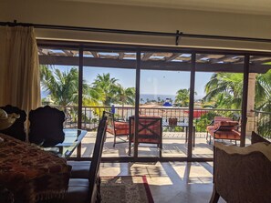 Interior - Single level ocean view villa (Cabo San Lucas)