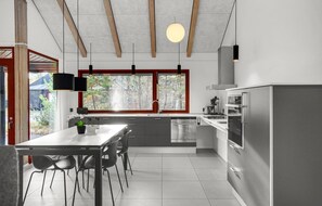 Réfrigérateur, lave-vaisselle, cafetière/bouilloire