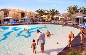 Pool - Cozy home in Punta Su Turrione (Punta Su Turrione)