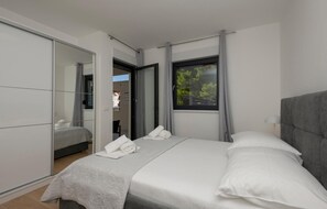 1 soverom, safe på rommet, reiseseng for barn og wi-fi (inkludert)