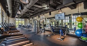 Fitness facility - Solara Resort-Top Notch Hospitality-Pool, Spa, Gaming! Dream Vacation Paradise! (Kissimmee)