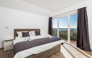 3 bedrooms, free WiFi, bed sheets - Stunning home in Banjol (Banjol)