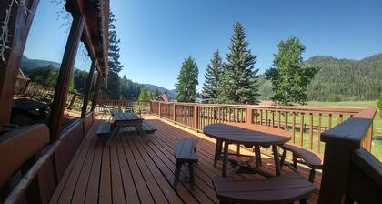 Lemon Lake Lodge Moutain GetAway (sleeps 8)