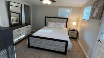 2 bedrooms, iron/ironing board, free WiFi