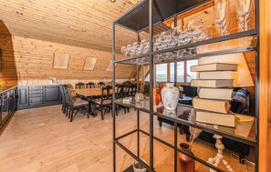 Dining - 4 bedroom cozy home in Kvamsøy (Kvamsøy)