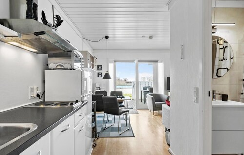 2 bedroom cozy apartment in Aakirkeby