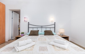 2 Schlafzimmer, Zimmersafe, kostenloses WLAN, Bettwäsche