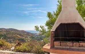 Property grounds - Awesome home in Torrox (Torrox)