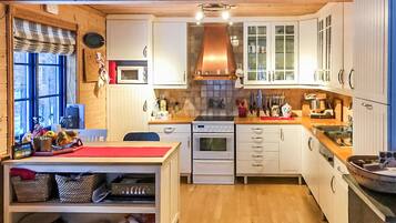 Réfrigérateur, lave-vaisselle, cafetiÚre/bouilloire