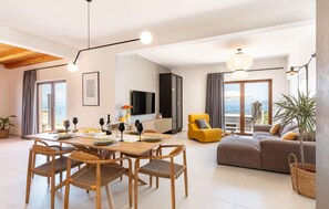 TV, DVD player, table tennis - 3 bedroom nice home in Blato (Blato)