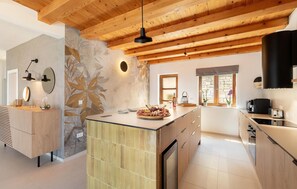 Fridge, oven, stovetop, dishwasher - 3 bedroom nice home in Blato (Blato)