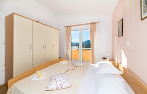 4 dormitorios, wifi gratis, ropa de cama