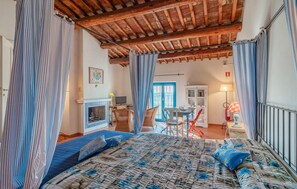 2 bedrooms, free WiFi - 2 bedroom nice apartment in Lazzeretto (Lazzeretto)