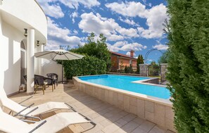 pool - Lovely home in Veprinac (Veprinac)