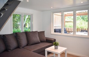 Smart TV - 2 bedroom amazing home in Fjälkinge (Fjälkinge)