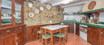 3 bedroom lovely apartment in Nespolo