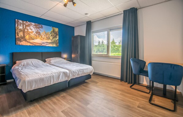 4 bedrooms, free WiFi