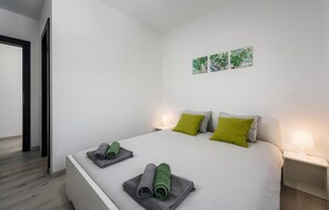 4 habitaciones, cuna de viaje, wifi gratis y ropa de cama 
