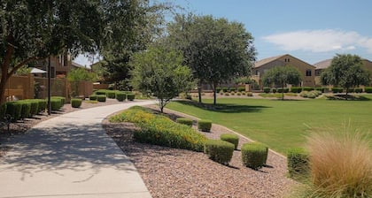 LUX!! 2bd 2ba condo in Mesa/ Phoenix metro area