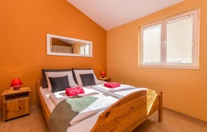 2 bedrooms, free WiFi, bed sheets - Cozy apartment in Biograd na Moru with WiFi (Biograd na Moru)