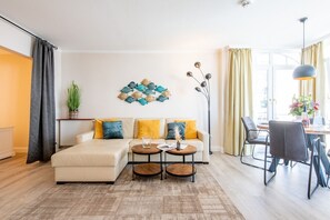 Immagine non classificata, 4 di 45, pulsante