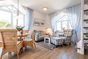 Unclassified image, 2 of 50, button