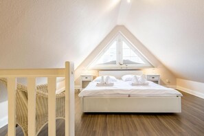 3 室のベッドルーム、アイロン / アイロン台、WiFi、ベッドシーツ