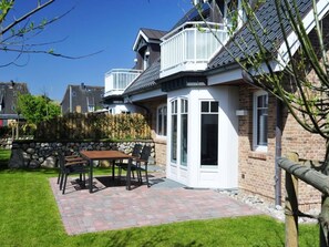 Outdoor dining - Exclusive. Silence. Balcony. - House Doktor-Ross-Straße (Sylt)