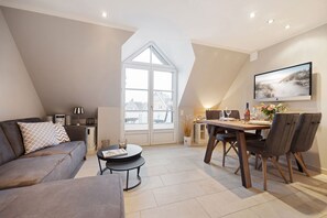 صورة غير مصنفة، 2 من 20، زرّ