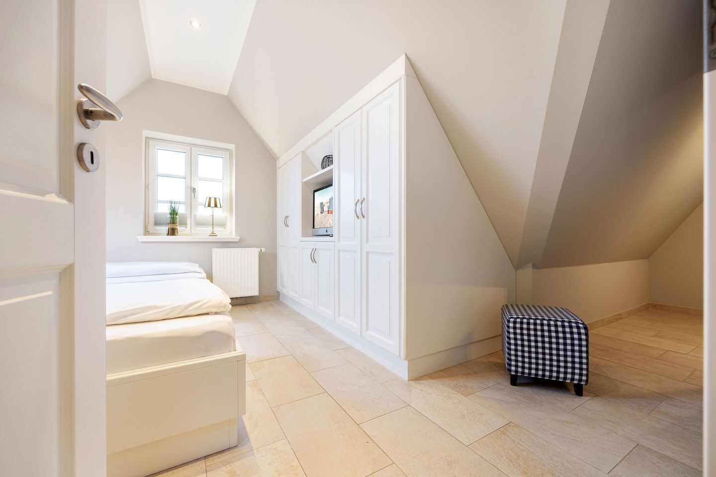 2 bedrooms, in-room safe, iron/ironing board, WiFi