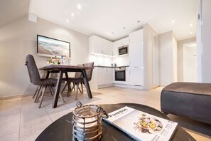 صورة غير مصنفة، 3 من 20، زرّ