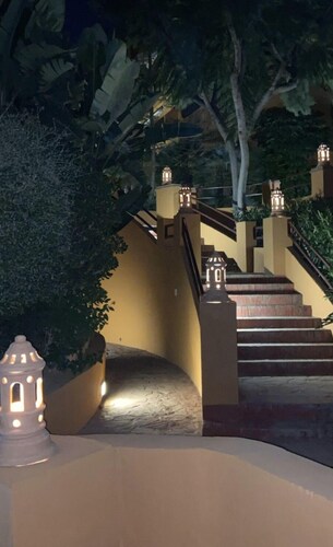 Beautiful and modern apartment near the sea and golf resort!