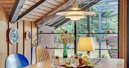 Gorgeous home in Roslev with WiFi