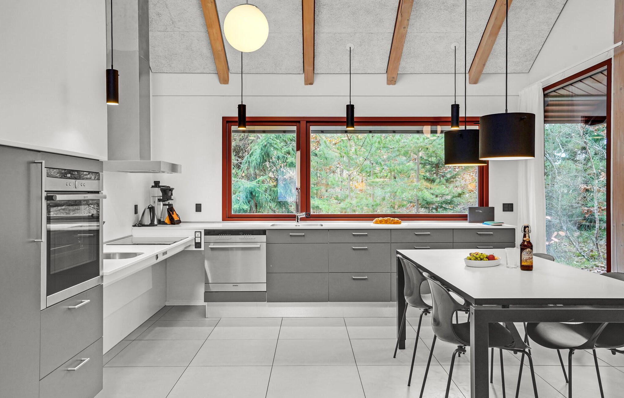 Fridge, dishwasher, coffee/tea maker