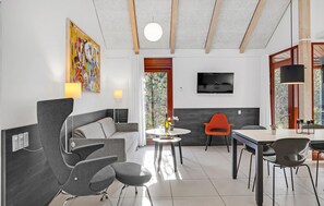 TV, table tennis - 2 bedroom gorgeous home in Grenaa (Grenaa)