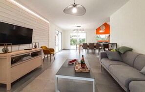 TV, table football - Awesome home in Herly (Herly)
