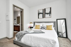 1 chambre, fer et planche à repasser, Wi-Fi gratuit, draps fournis