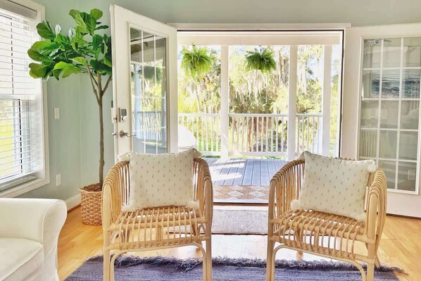 Interior - Large Home w 2 Airstream Glampers & Spa near Beach & Downtown (Savannah)