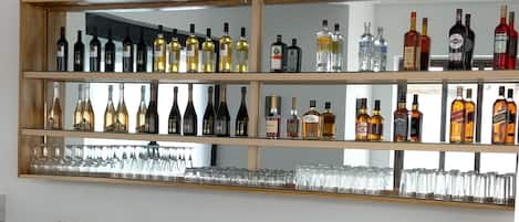 Bar (in der Unterkunft)